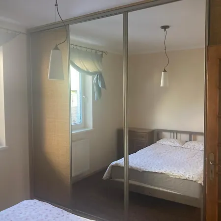 Modern 3 - 2 Bedrooms