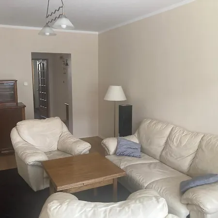 Modern 3 - 2 Bedrooms