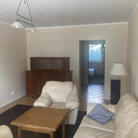 Modern 3 - 2 Bedrooms 公寓 *